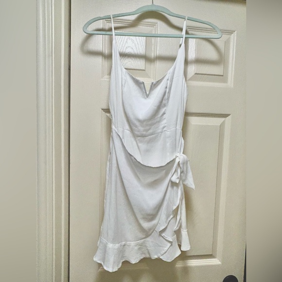 Hello Molly Song on the Minute Dress White (mini dress) - Picture 5 of 8